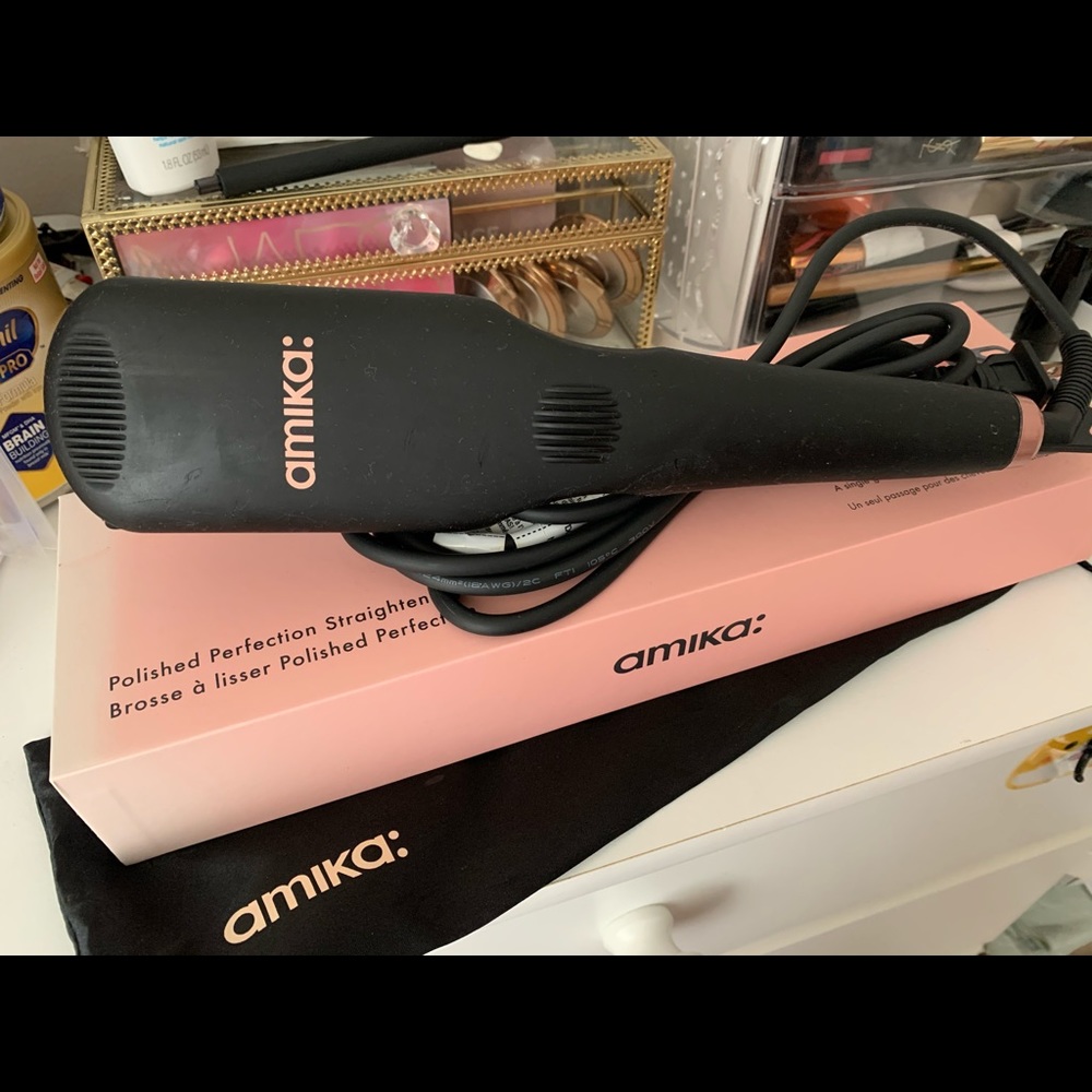 straightening brush